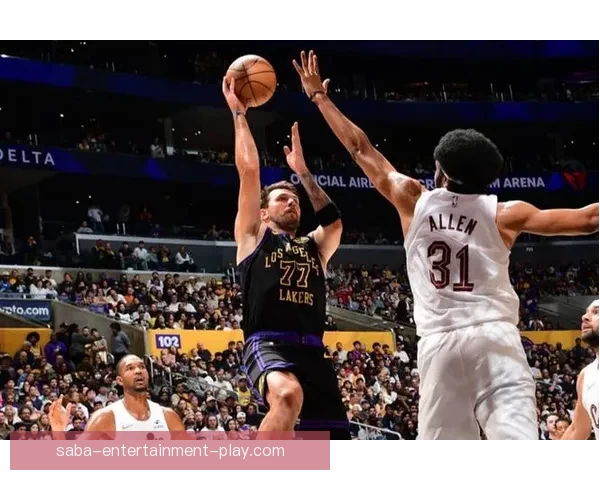 东契奇42分12助攻创里程碑湖人复仇骑士詹姆斯1229胜登顶胜场王