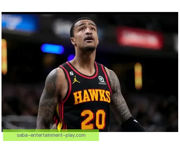 约翰-科林斯与大洛抢板时发生碰撞 已返回更衣室接受检查